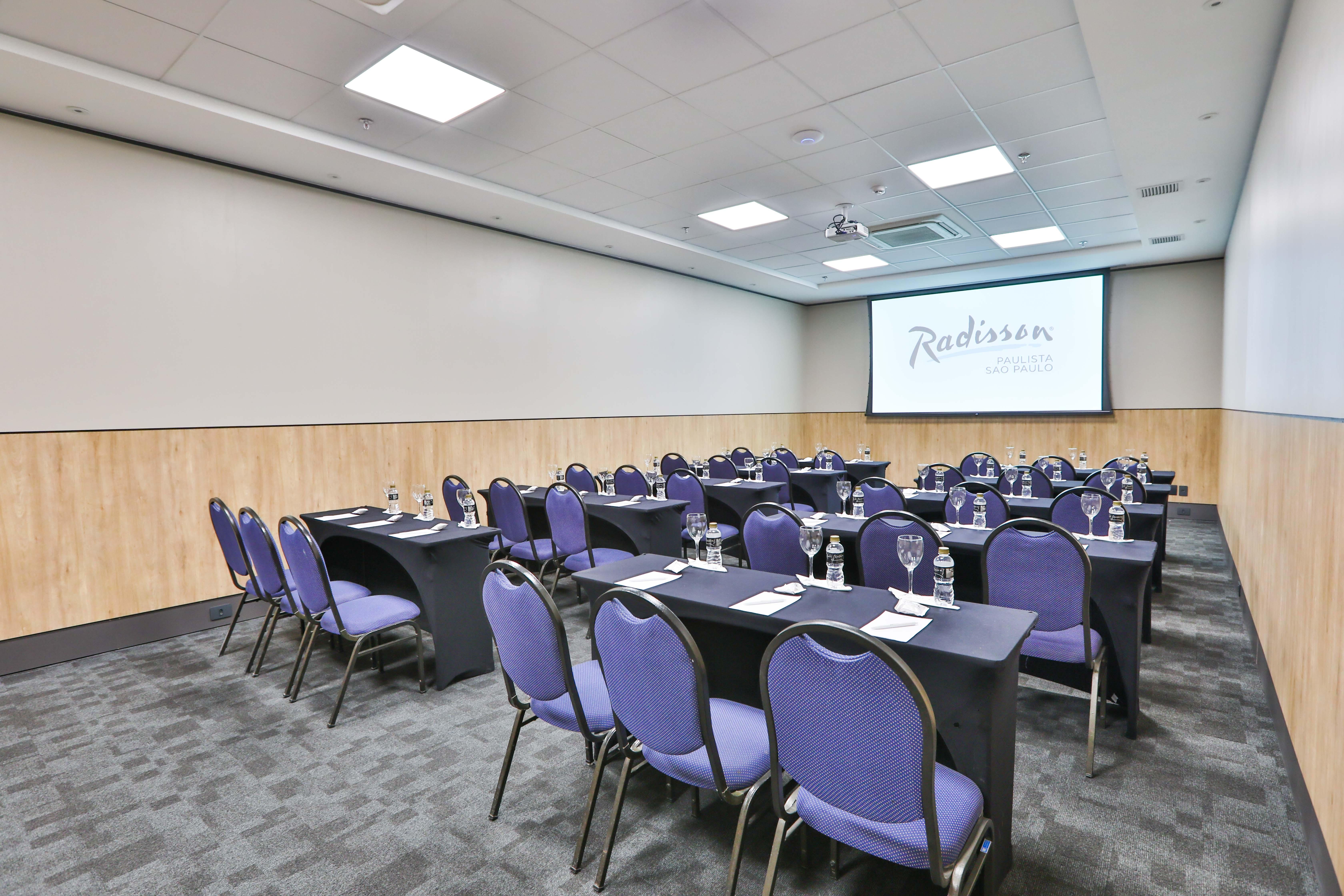 Radisson Sao Paulo Paulista Hotel ภายนอก รูปภาพ Meeting room at Radisson Blu, Cape Town