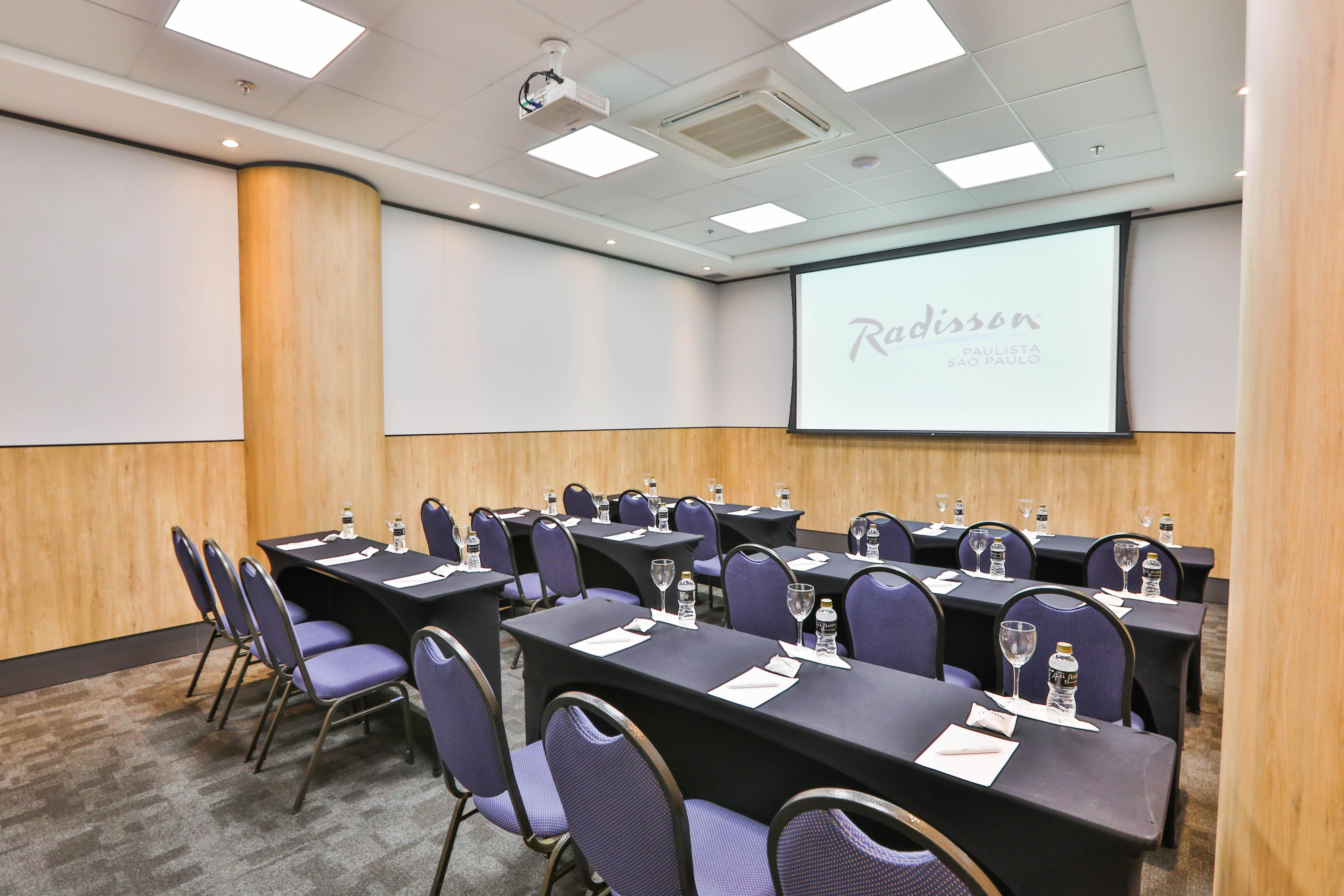 Radisson Sao Paulo Paulista Hotel ภายนอก รูปภาพ Meeting room