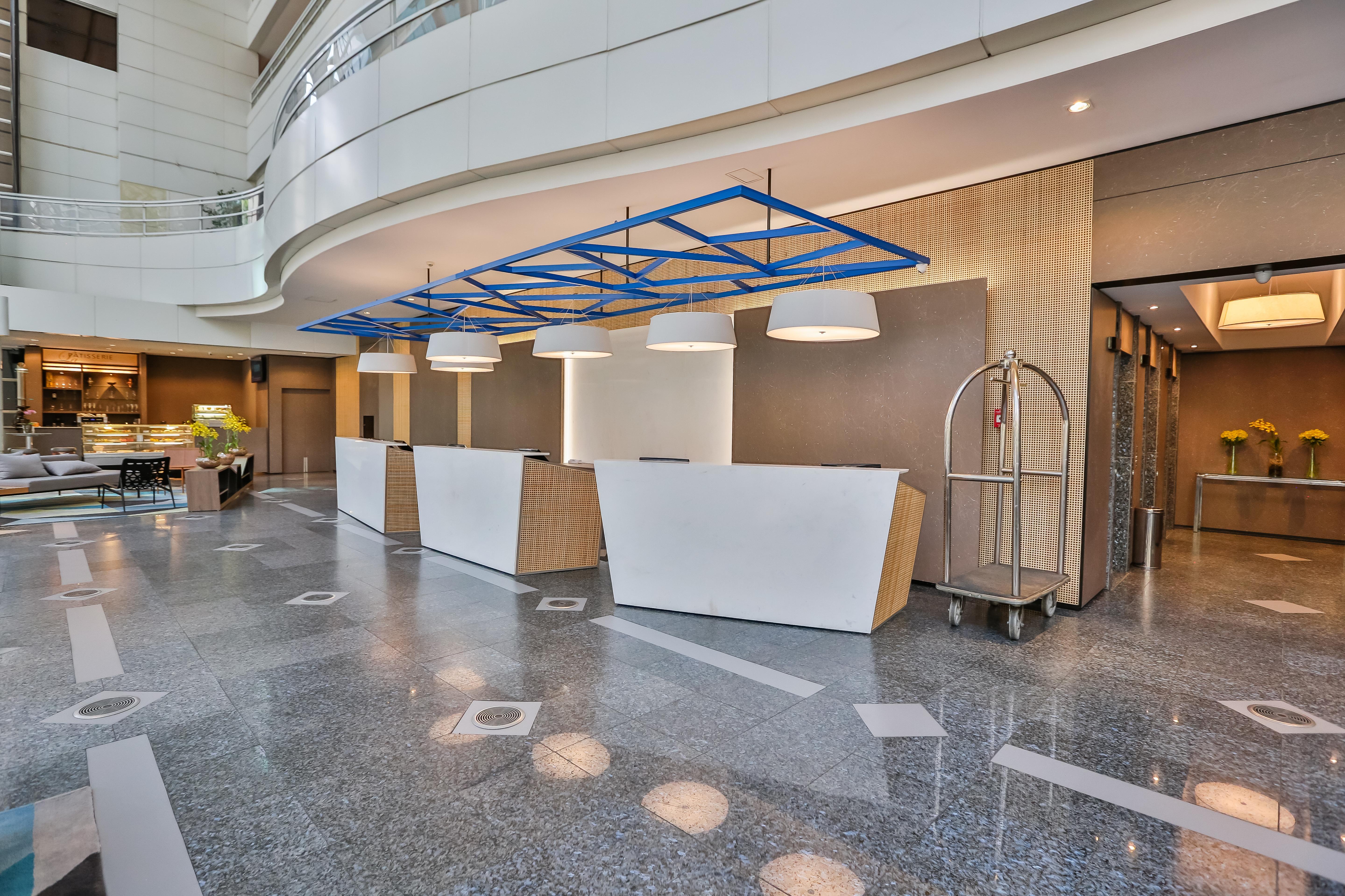 Radisson Sao Paulo Paulista Hotel ภายนอก รูปภาพ The lobby of the hotel