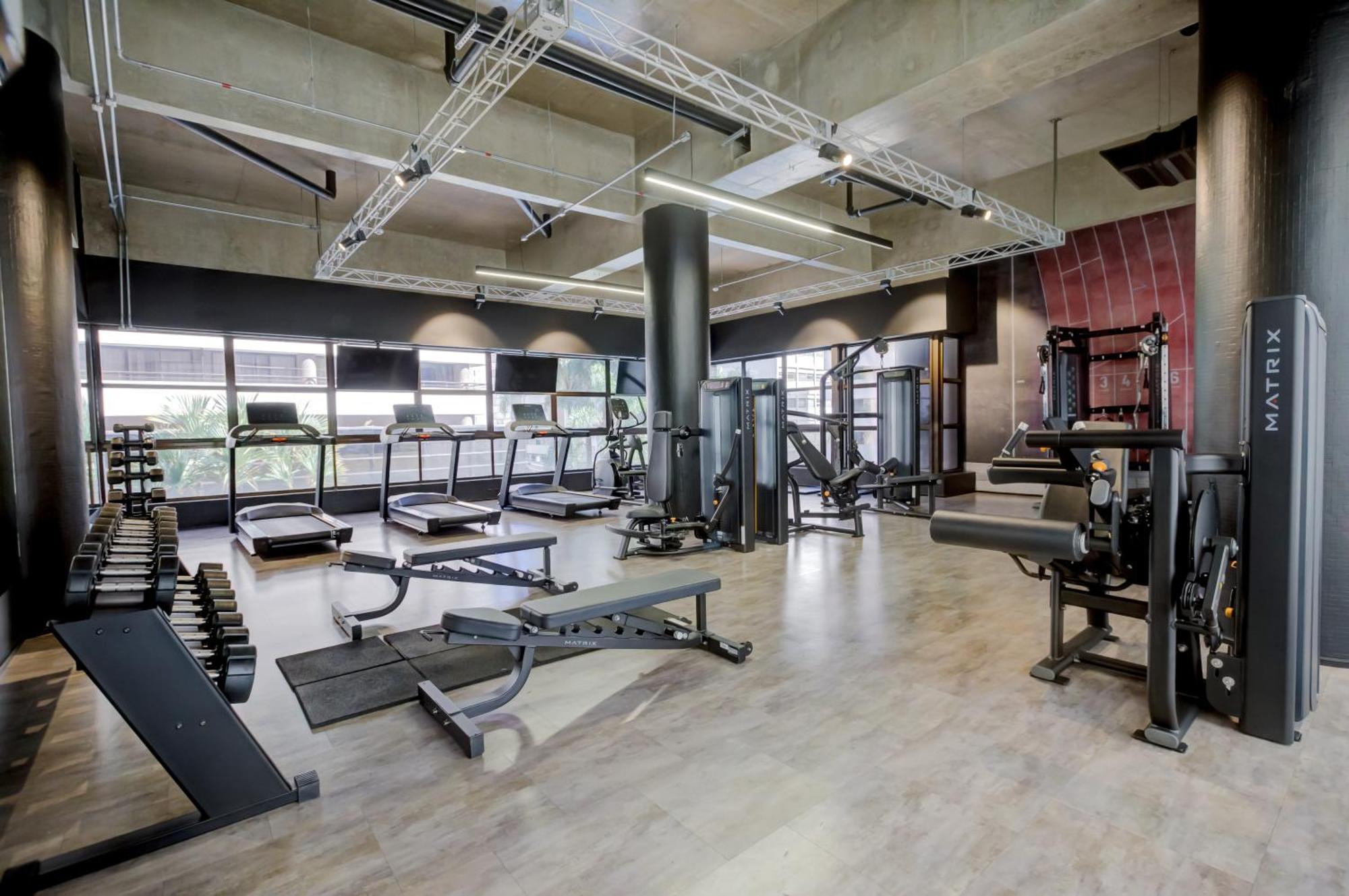 Radisson Sao Paulo Paulista Hotel ภายนอก รูปภาพ The gym at the hotel