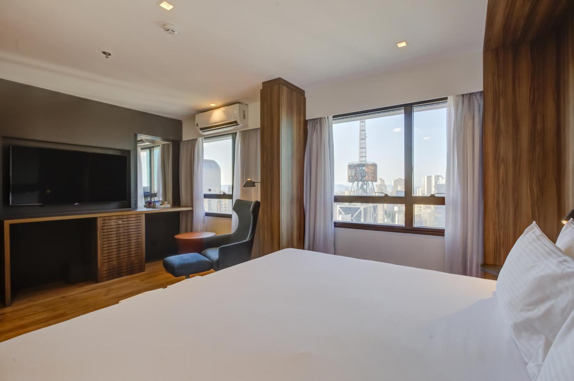 Radisson Sao Paulo Paulista Hotel ภายนอก รูปภาพ A room at the hotel